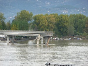 Quel che resta del ponte della Colombiera